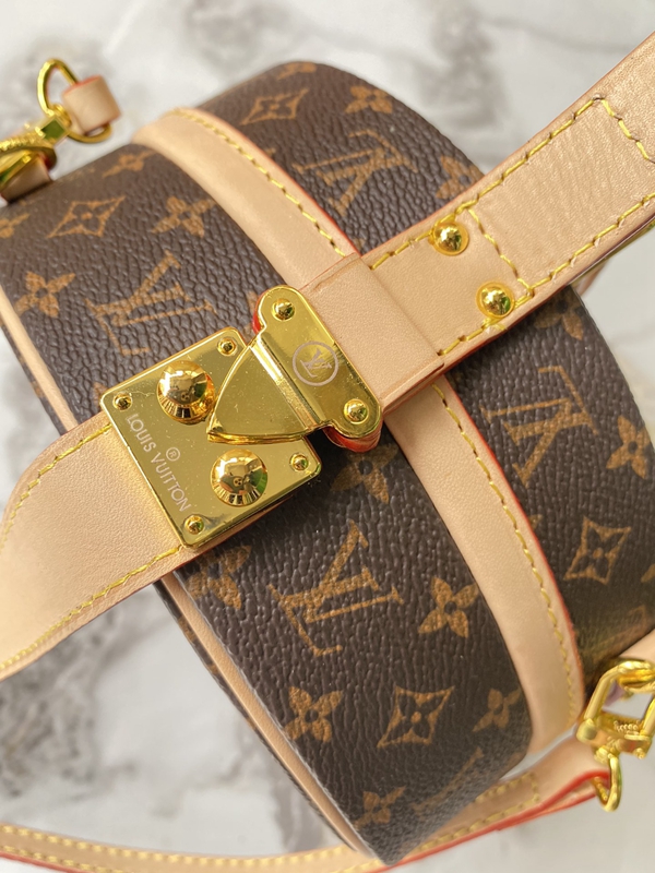 ルイヴィトンバッグ角部分ディテール